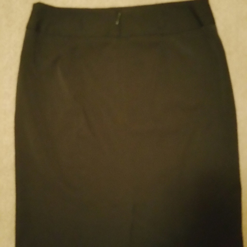 #62 New York & Co Black Petite Skirt 4P - Picture 2 of 5